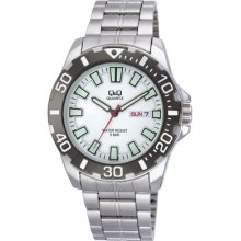 Men's Q&q By Citizen Watch Sport- Dress /5 Bar Wr/ Adj.link Bracelet/ A174j 401y