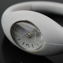 Mini Style Analog Quartz Silicone Bracelet Wrist Watch Grey
