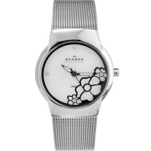 Skagen Men's Stainless Steel Case and Bracelet Silver Dial Date Display 881SSS