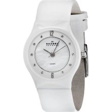 Women's Ceramic Case Quartz Leather Band