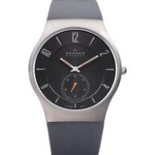 Skagen Men's 'Denmark' Grey Silicone Watch (Skagen Denmark Grey Silicone Mens Watch)