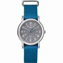 Timex Women's Weekender Blue Fabric Strap, Indiglo, T2n913