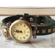 1 Piece of 27 mm Soft Leather Studs Strap Wrist Watch with Cute Pendants (ti.u)