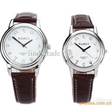 Fahsion Lovers Leather Belt Quartz Watch Business Wrist Couple Watch