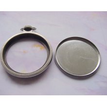 Pocket Watch Frame With Removable Glass Lens