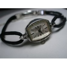 Vintage Antique Gruen Ladies Mechanical Watch