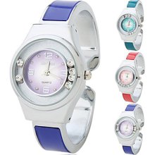 Women's 9243 Alloy Analog Quartz Bracelet Watch (Assorted Colors)