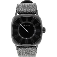 - Nixon Revolver Watch All Black/pebble