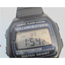 Casio F-105 Casio Illuminator Alarm Lcd Watch Runs