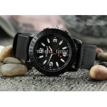 Christmas Gift. New Design Hands Wrist Quartz Watch With Turnable Di