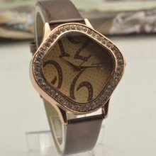 Luxury Fashion Retro Rhombus Diamond Belt Watch Quartz Watch Wristwatch