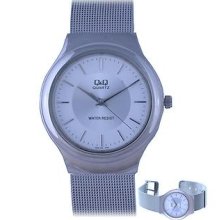 Mens Silver Beautiful Stylish Watch Mesh Buckle Band Q&q By Citizen V608708y