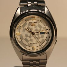 Vintage Men's Japan Mechanical Automatic Watch Seiko 5/ Rare Beautiful Dial