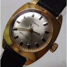 1970' Timex Ladies Gold Watch w/ Strap