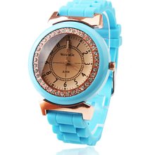 Silicone Baby Blue Band Quartz Movement Wrist Watch with Czechic Diamond Decoration