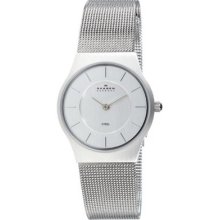 Skagen 233sss Ladies Watch With Stainless Steel Bracelet