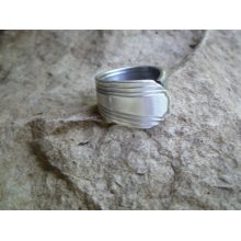 Spoon Ring: size 10 Paris pattern / Art Deco silverplated