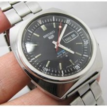 Vintage Seiko 5 Sports Automatic Diver 6119-6023 Black With Bracelet.