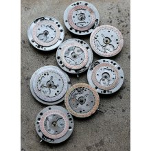 Vintage watch movements -- date rings -- set of 8 -- D2