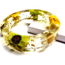 Flower Resin Bangle Bracelet. Real Flower Bangle Bracelet: Fawn