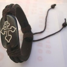 Men's Adjustable Surfer Hemp Handmade Leather Bracelet With Oval Cross