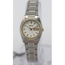 Seiko Ladies Quartz Two-tone Day Date Seamistress Water Resistant Watch Sxa118p1