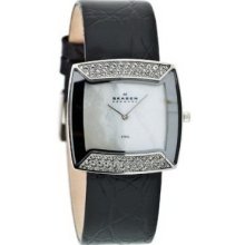 Skagen 670sslb4 Mother Of Pearl Dial Black Leather Strap Crystals Women's Watch