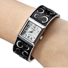 Style Women's C Steel Analog Quartz Bracelet Watch (Black)