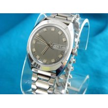 All Original Vintage 1974 Timex Marlin Mens Chrome Plated Wind Up Dress Watch