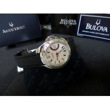 Bulova Accutron Curacao 63b129 Swiss Made 300 Meter Automatic Dive Watch Nib$900