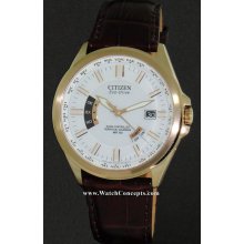 Citizen Atomic/Radio Controlled wrist watches: Radio Controlled White