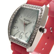 Clearance Price Henley Ladies Diamante Watch Tonneau Rubber Strap 173