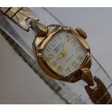 Gruen Ladies 17Jwl Swiss Made 10K Gold Watch w/ Bracelet