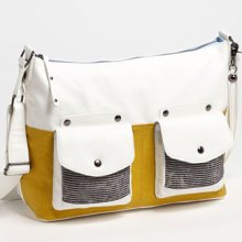 POVERTY FLATS by rian 'Dueling Pocket - Large' Crossbody Bag White