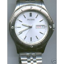 Pulsar Mens Quartz Watch Water Resist Day-date Mint 23