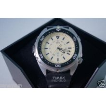 Rare Timex Indigno 100m Watch