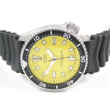 Seiko 7002 Vintage Submariner Yellow Divers Watch Water Resist 150m Uk Seller