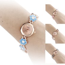 Styl Women's Flowers Alloy Analog Quartz Bracelet Watch (Assorted Colors)