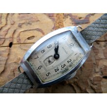 Vintage womens mechanical watch from Russia Soviet Union / Zvezda