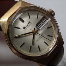 1968 Bulova Swiss Automatic Oceanographer 333ft Gold Watch