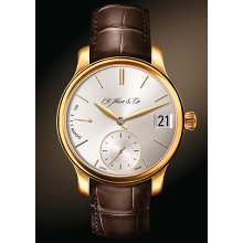 H. Moser & Cie Moser Perpetual 1 18kt Rose Gold