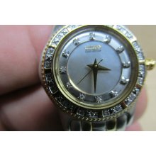 Ladie's Citizen Eco-drive Mother Of Pearl Wristatch Lots Of Sparkle