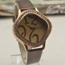 Luxury Fashion Retro Rhombus Diamond Belt Watch Quartz Watch