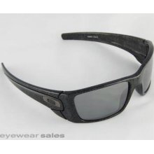 Oakley Sunglasses Fuel Cell Black Text, Polarized Black Iridium Oo9096-07