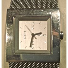 DKNY for the ladies. Square casing, Japanese mvmnt., complete Silver-tone, Sharp