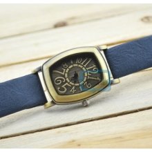 Fashion Lady Retro Leather Band Large Round And Square Dial Women Watch