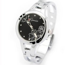 Flower Embossed Bracelet Watch-red