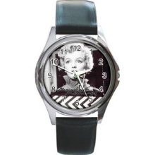 Marilyn Monroe Vol 1 Unisex Silver-Tone Round Metal Watch 19