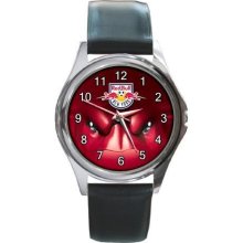 NEW* HOT SOCCER NEW YORK RED BULL Round Metal Watch - Stainless Steel - Silver