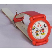 Retro Mickey Minnie Mouse in Love Watch for Parts Repurpose Lorus V811-1640 NT Walt Disney Company